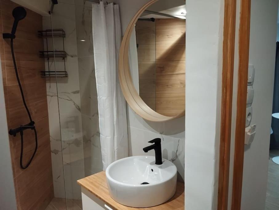 Nektar Cosy Apartment In City Centre Athen Eksteriør bilde